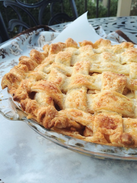 apple pie | doughing it right